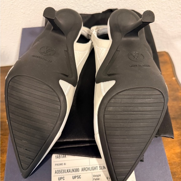 *AUTHENTIC* Louis Vuitton Archlight Slingback Pump - Picture 8 of 9